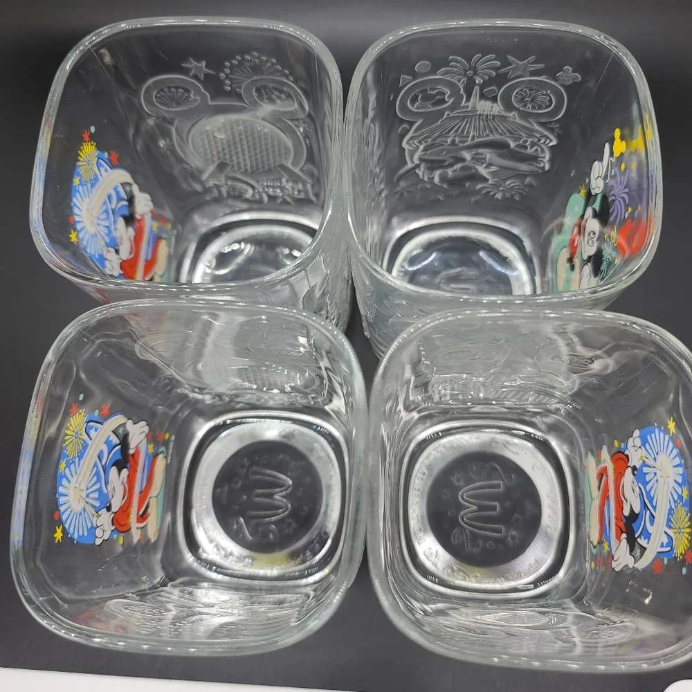 2000 Walt Disney World/ McDonald's Celebration Glasses. - Picture 7 of 16